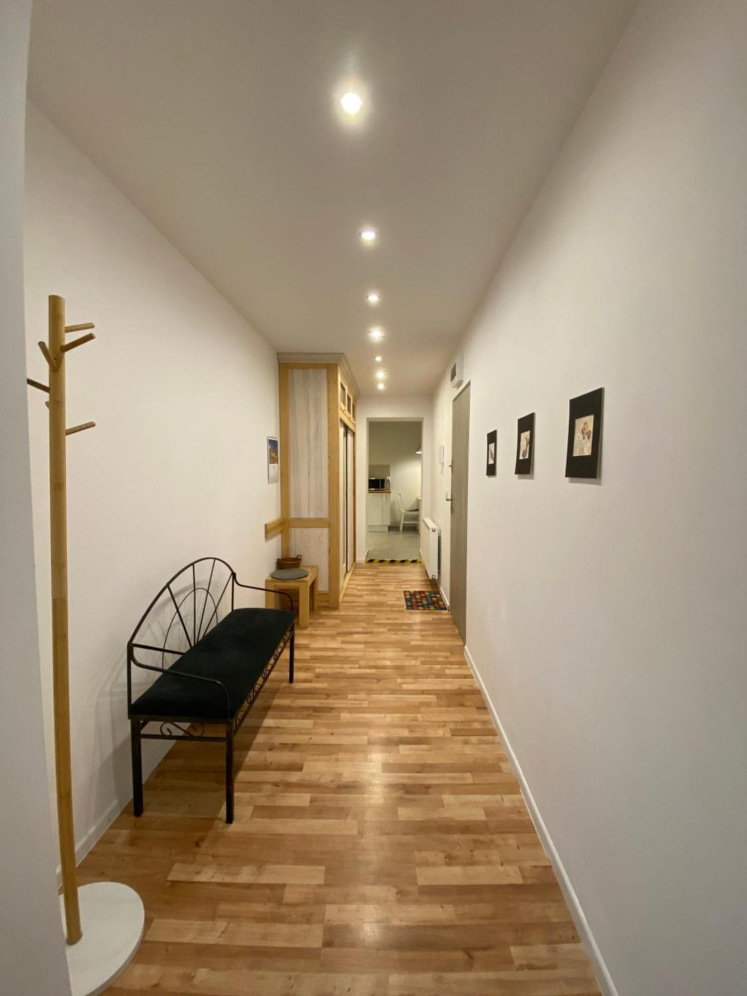 Apartament Pogodny เยเลเนียกูรา ภายนอก รูปภาพ