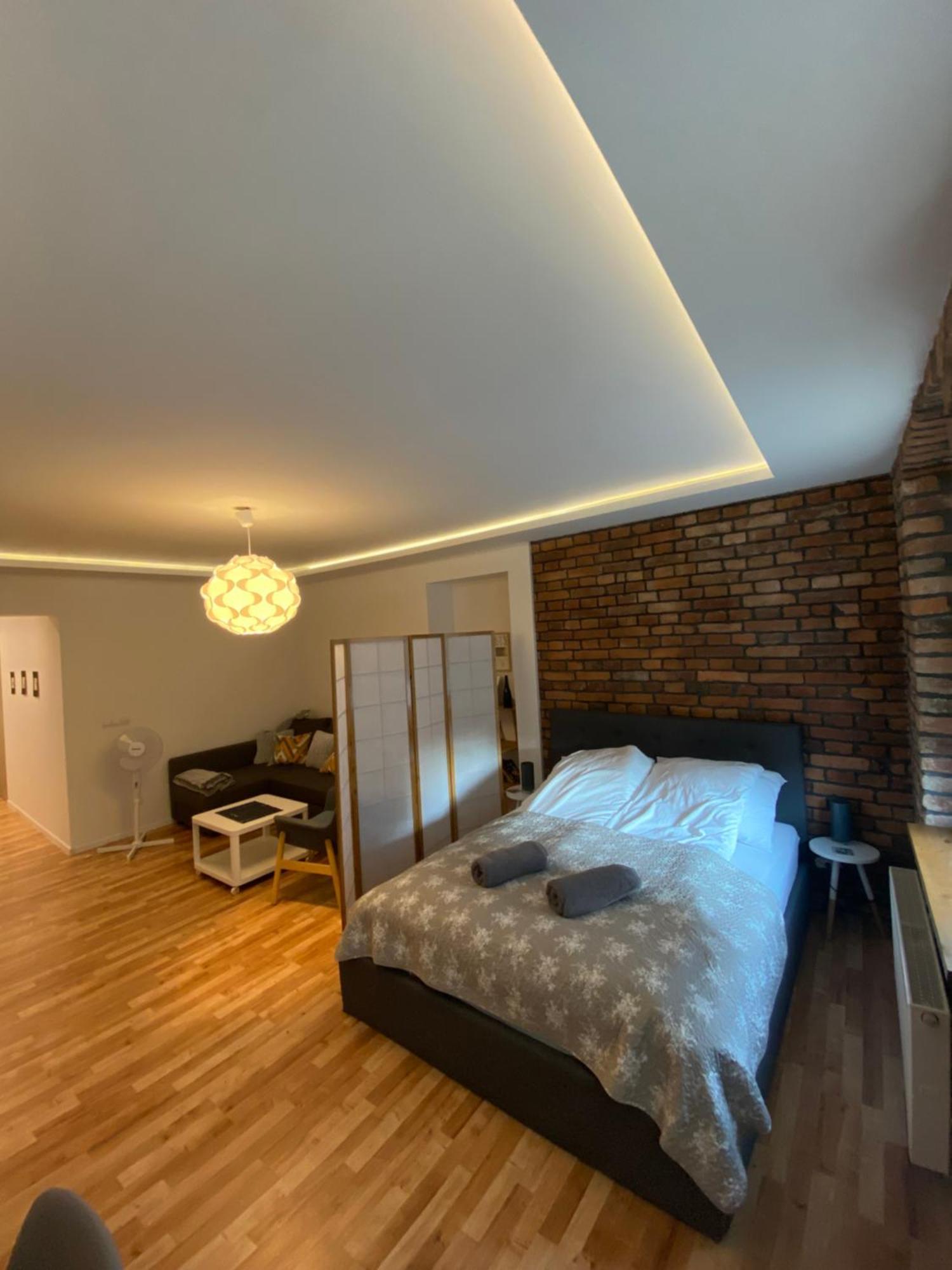 Apartament Pogodny เยเลเนียกูรา ภายนอก รูปภาพ