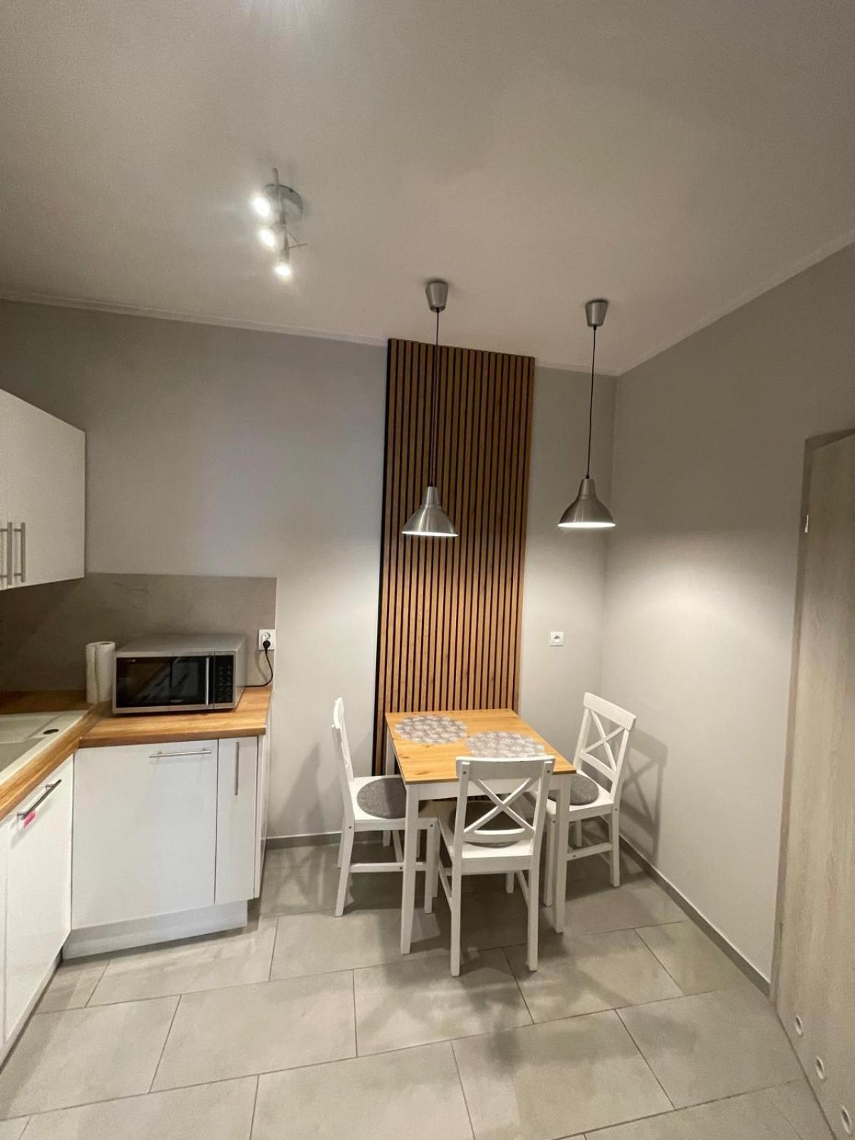 Apartament Pogodny เยเลเนียกูรา ภายนอก รูปภาพ